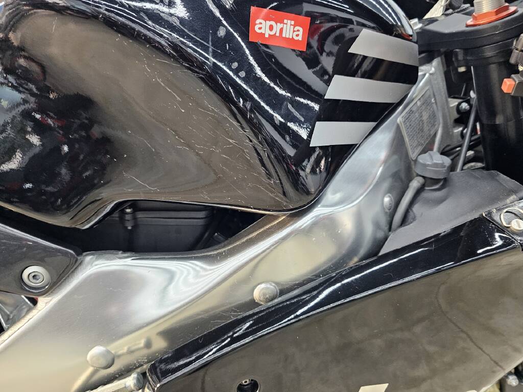 1999 Aprilia RS250 Factory Race Bike – Ultra-Rare Track-Only Two-Stroke (Limited Production) - Image 7