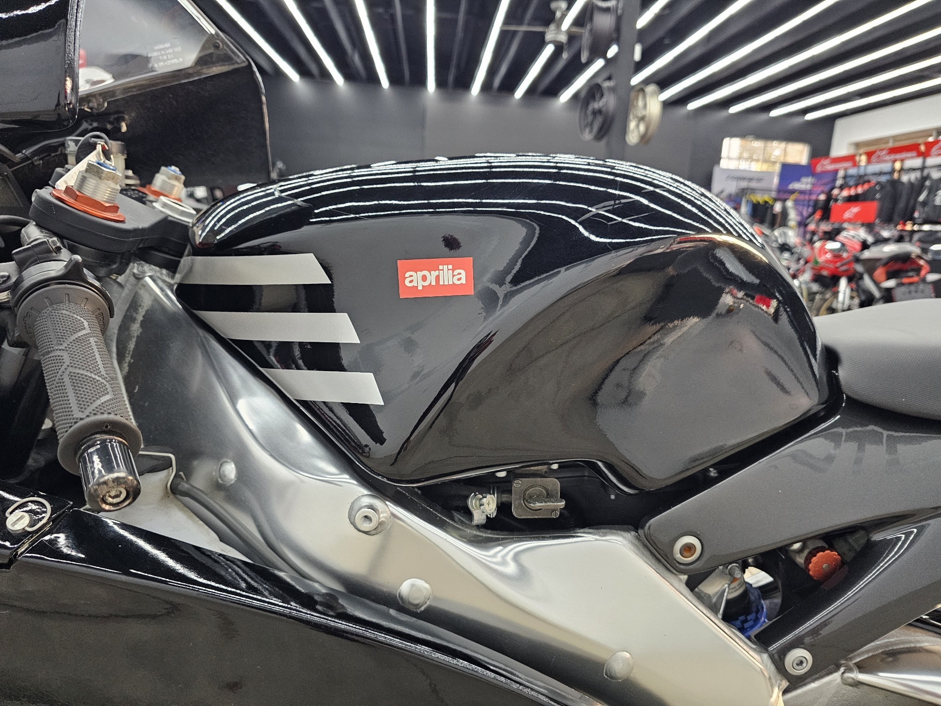 1999 Aprilia RS250 Factory Race Bike – Ultra-Rare Track-Only Two-Stroke (Limited Production) - Image 14
