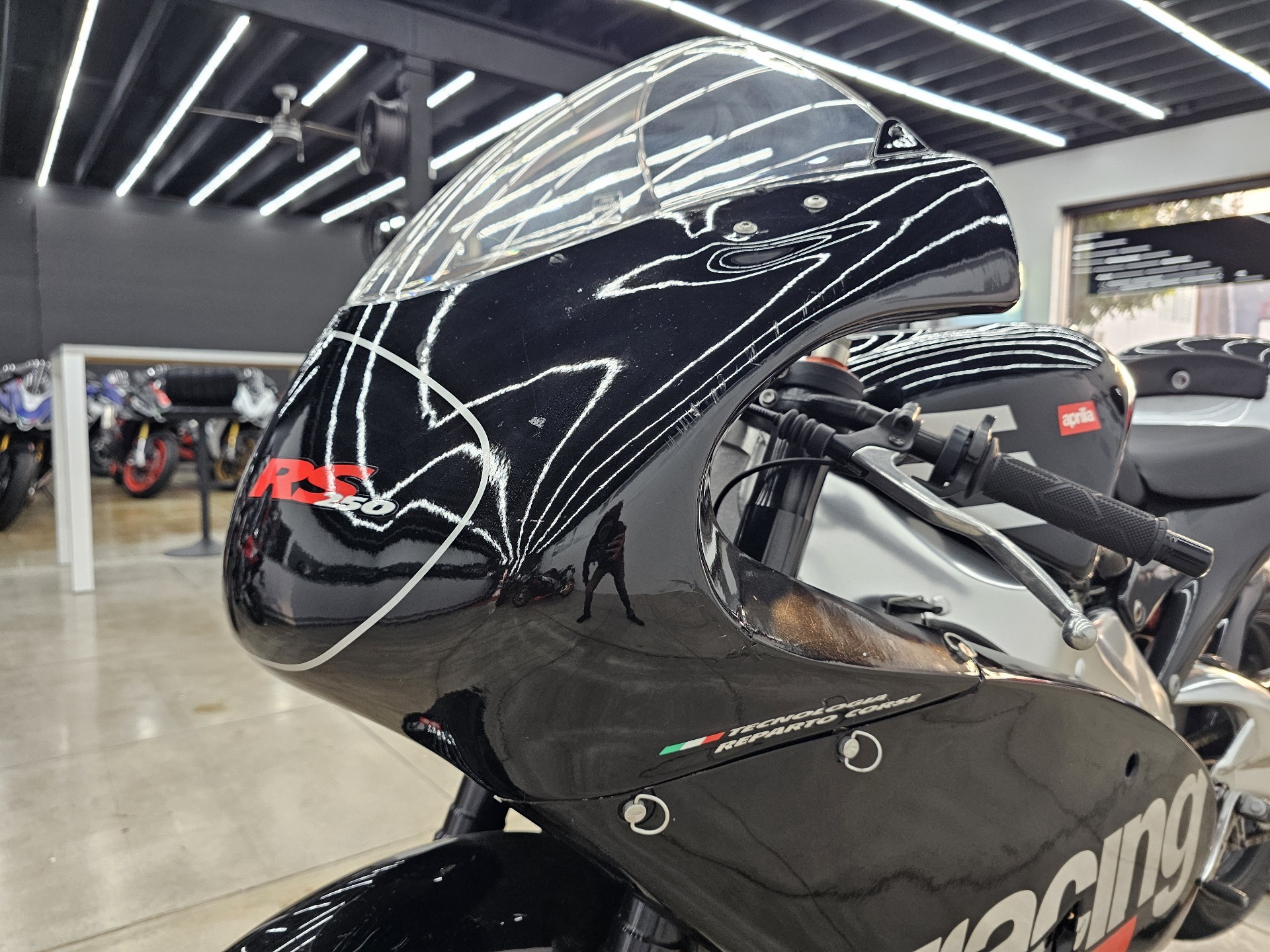 1999 Aprilia RS250 Factory Race Bike – Ultra-Rare Track-Only Two-Stroke (Limited Production) - Image 18